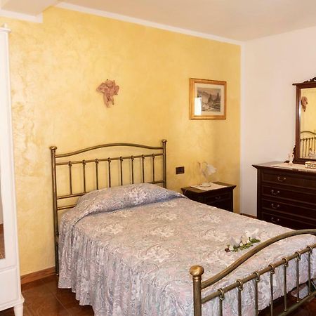 Casa Vacanze Agnese San Felice del Benaco Buitenkant foto